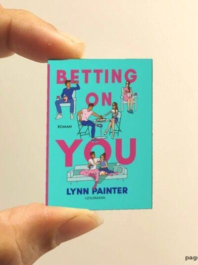 Betting On You miniature book replica by Lynn Painter – Pagenook