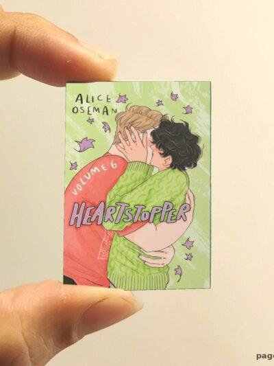 Heart Stopper Vol 6 miniature book replica by Alice Oseman – Pagenook